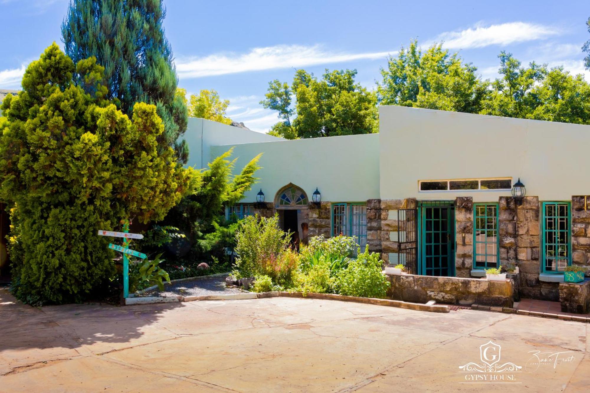 Gypsy Guest House คลาเรนส์ ภายนอก รูปภาพ